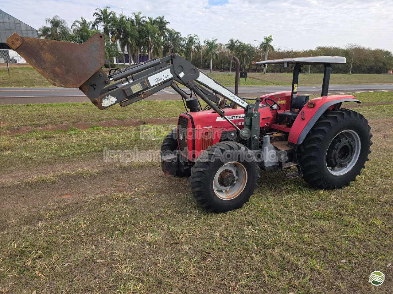 TRATOR MASSEY FERGUSON MF 292 Tração 4x4 RD Tratores - Itapolis ITAPOLIS SÃO PAULO SP